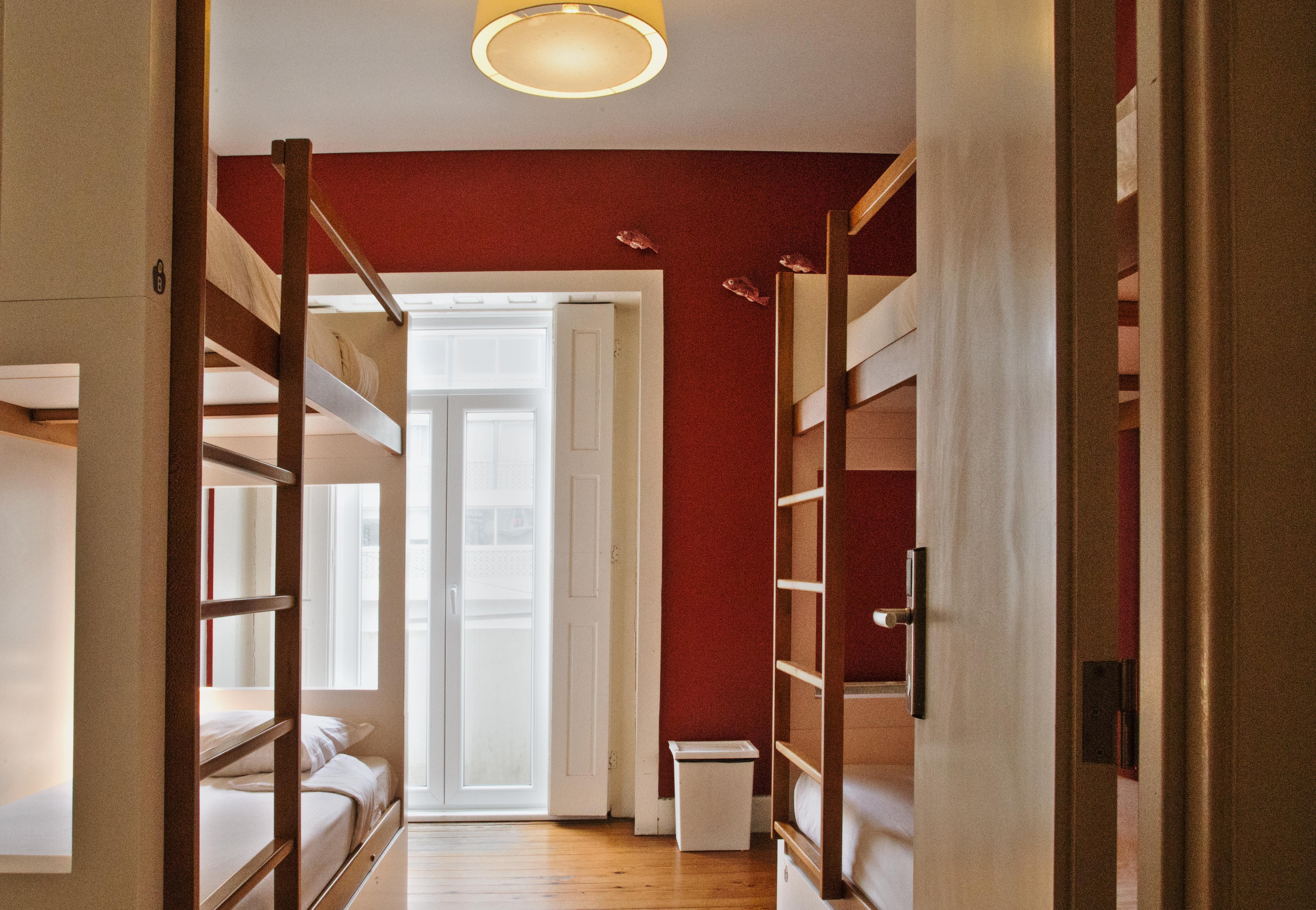 Spot Hostal Oporto