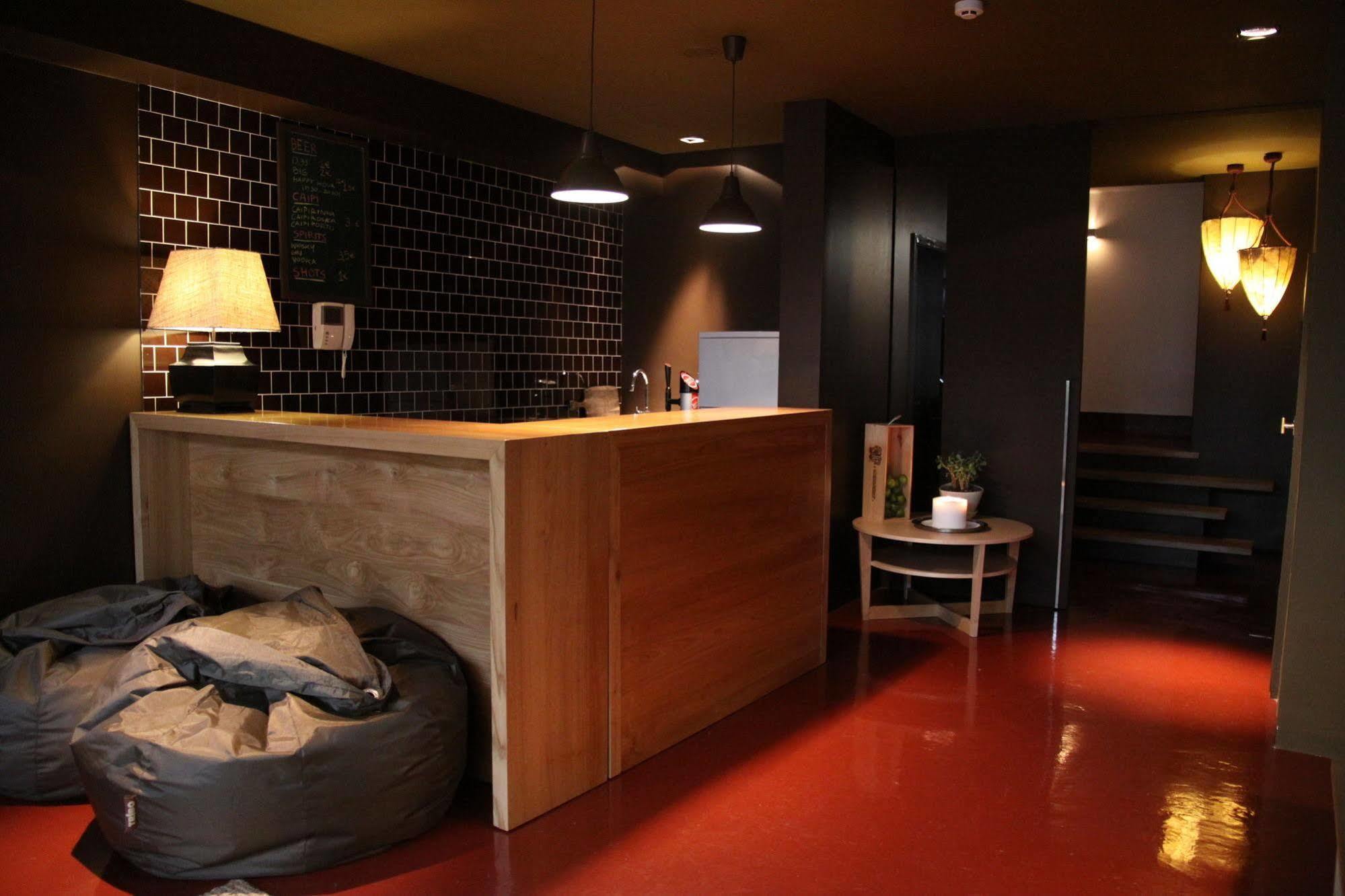 Spot Hostal *